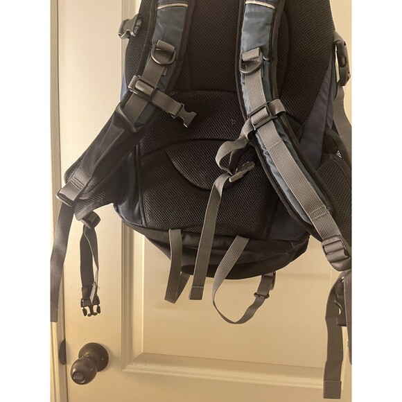 Eddie Bauer Laptop Backpack Multi Compartments Straps Zip Multi-Color - Picture 15 of 16